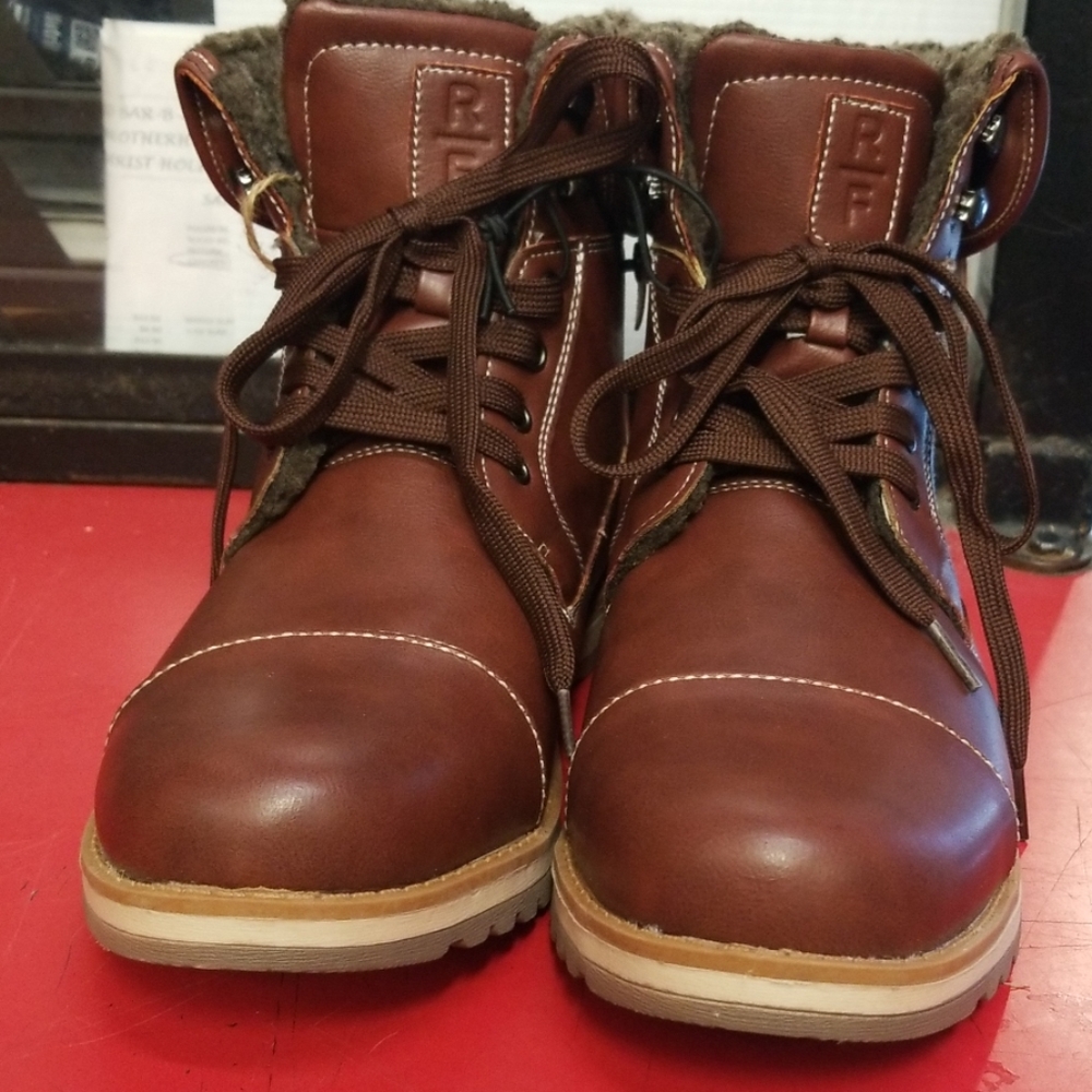 Reserve Footware Men's size 11 Brown Boots